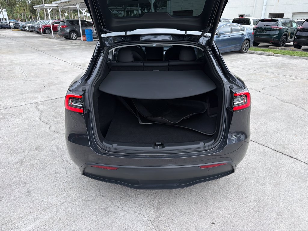 Used 2024 Tesla Model Y Performance AWD/4WD image 28