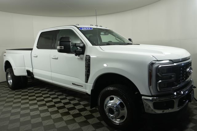 Certified 2025 Ford F350 Lariat w/ Lariat Ultimate Package AWD/4WD image 2