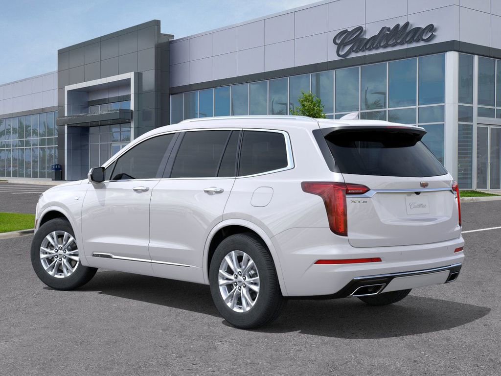 New 2025 Cadillac XT6 Luxury image 4