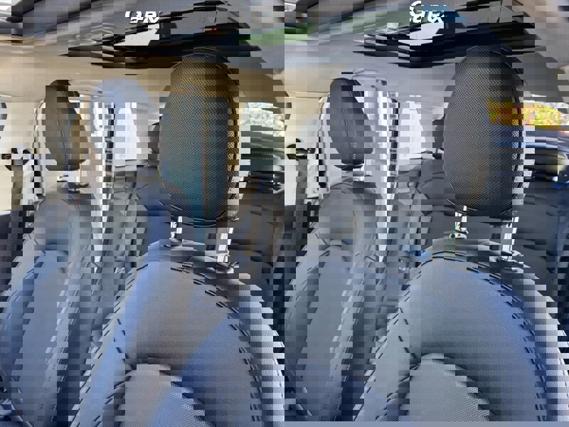 Used 2016 MINI Cooper 4-Door Hardtop image 18