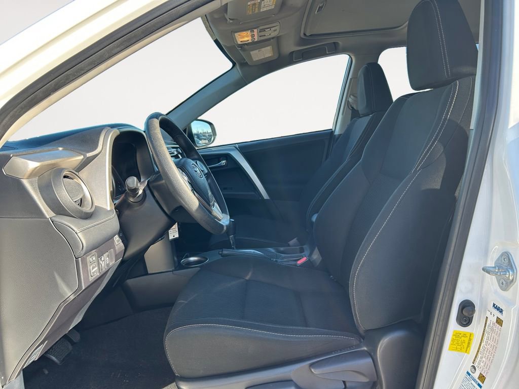 Used 2015 Toyota RAV4 XLE image 15