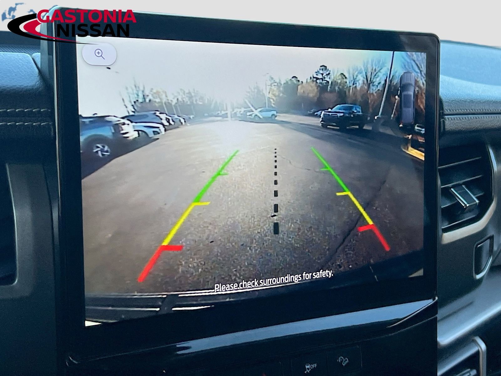 Used 2024 Ford Expedition Max XLT image 18