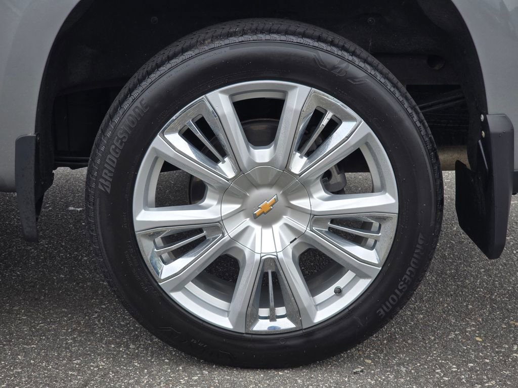 Certified 2024 Chevrolet Silverado 1500 High Country w/ High Country Premium Package AWD/4WD image 19