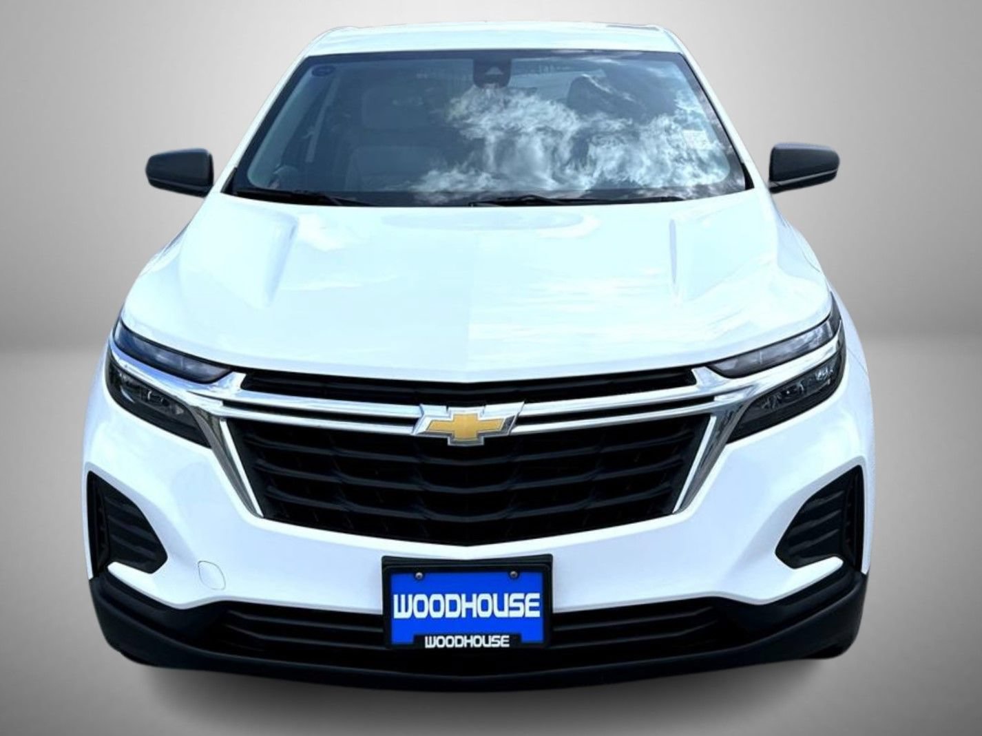 Certified 2024 Chevrolet Equinox LS w/ LS Convenience Package AWD/4WD image 2