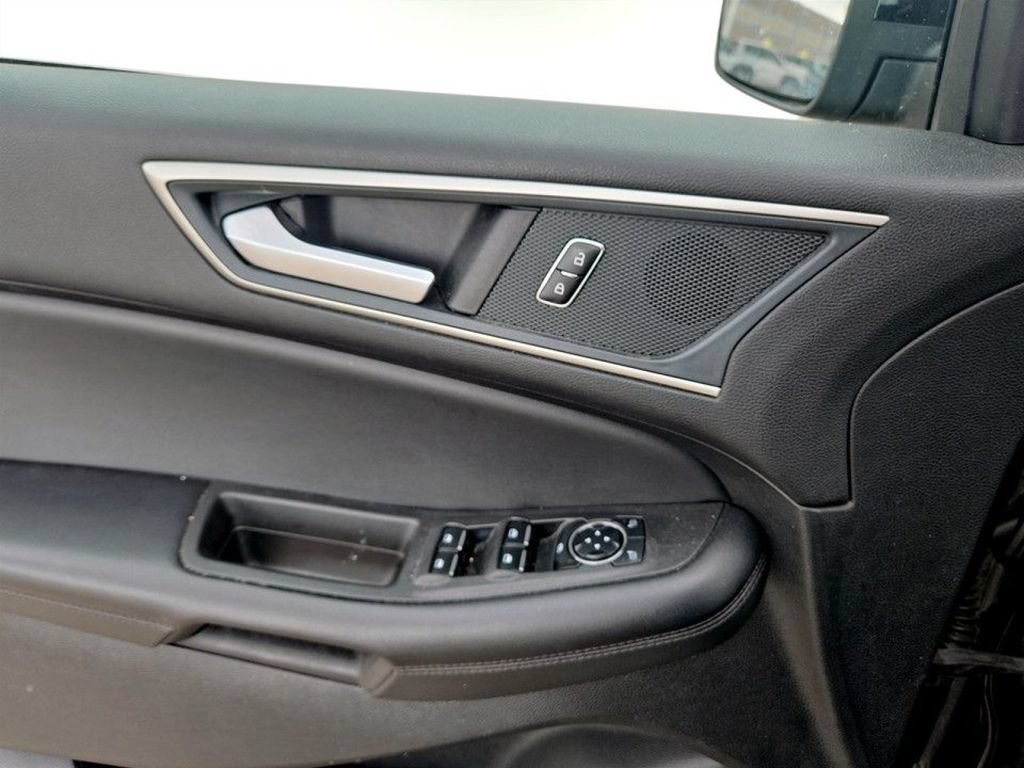 Used 2024 Ford Edge SEL AWD/4WD image 22