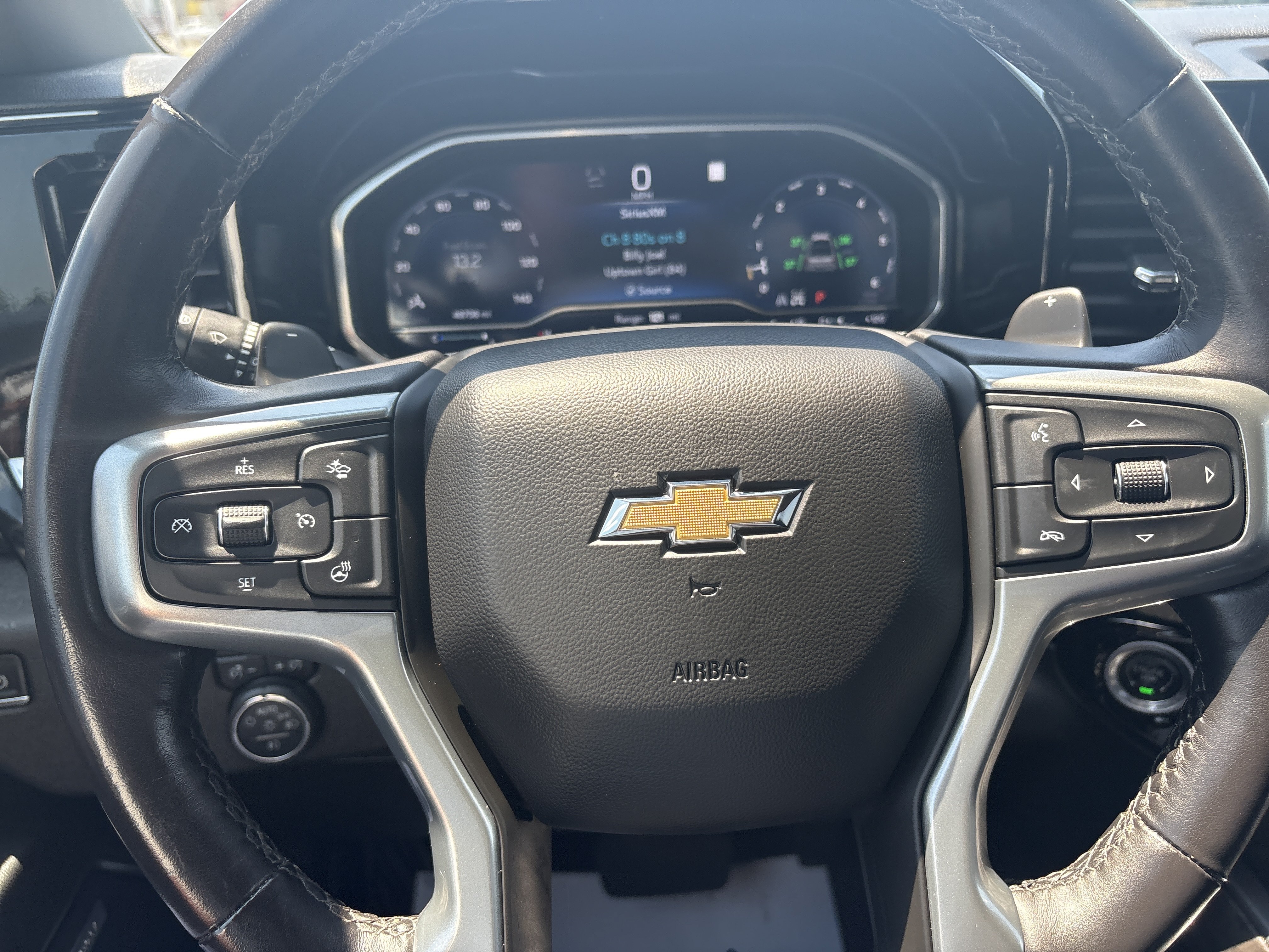Used 2022 Chevrolet Silverado 1500 LTZ w/ LTZ Premium Package AWD/4WD image 12
