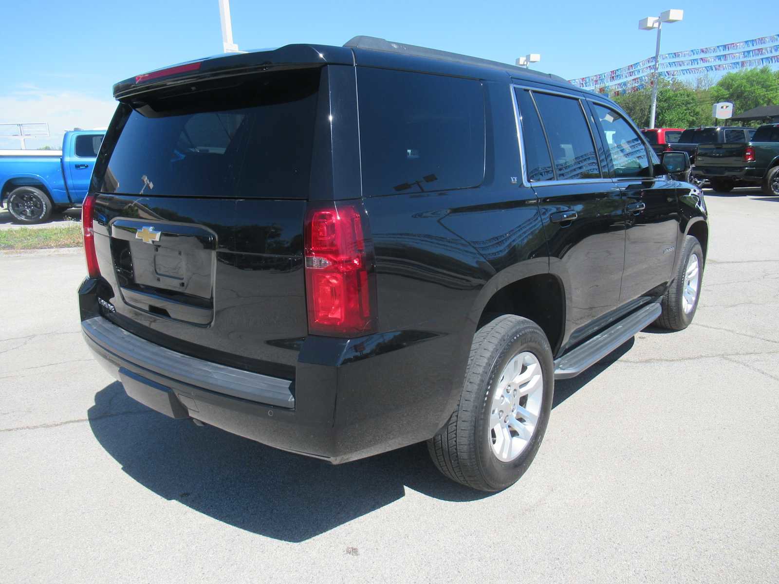Used 2017 Chevrolet Tahoe LT image 6