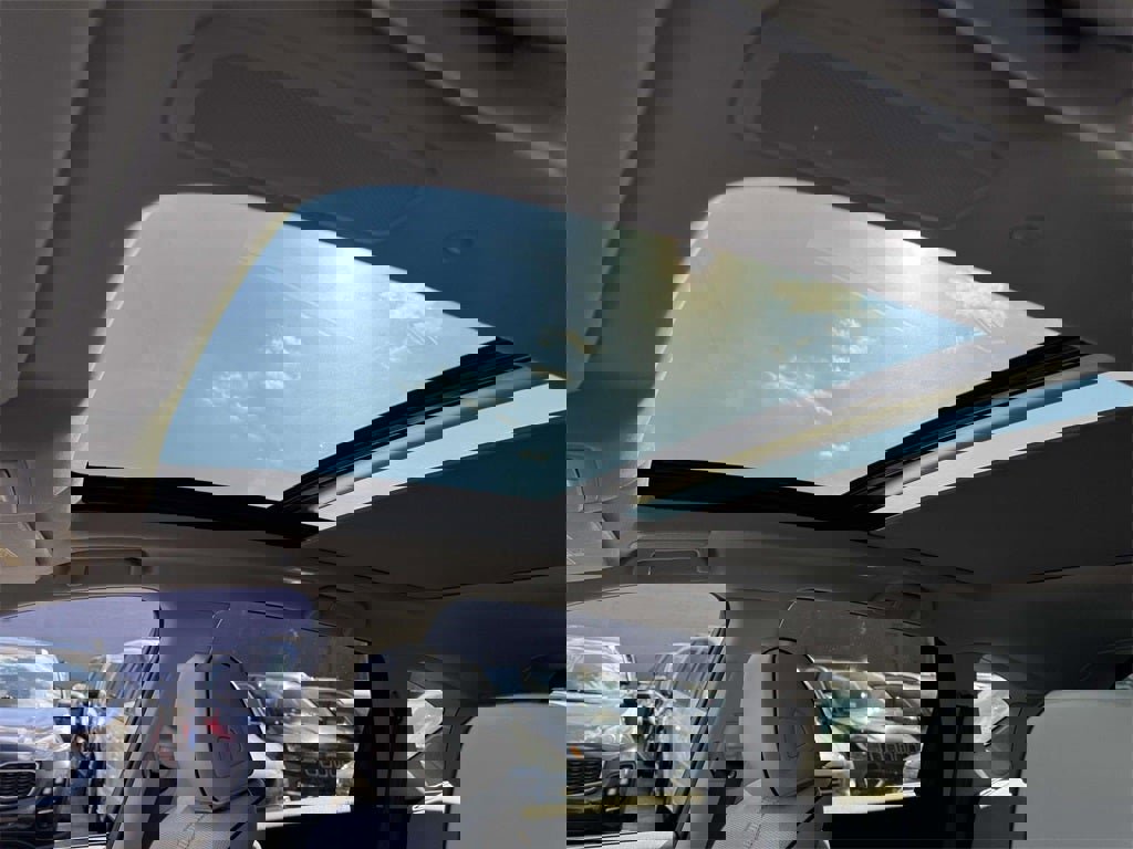 Used 2025 Acura RDX Advance Package SH-AWD image 19