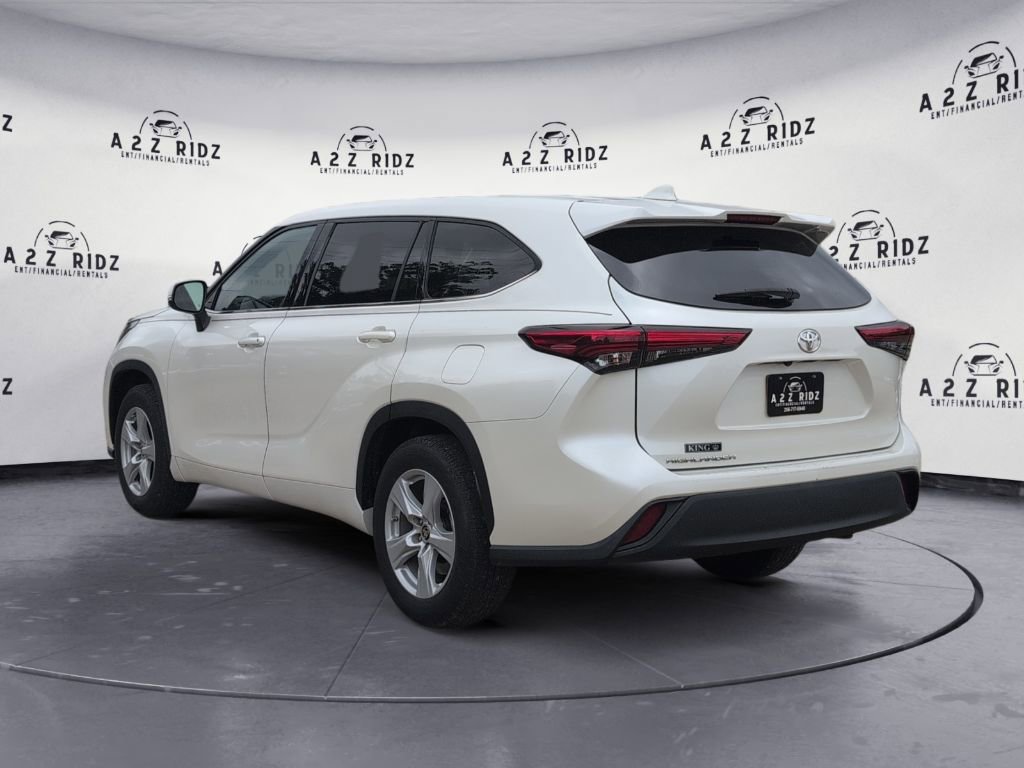 Used 2020 Toyota Highlander L FWD image 4