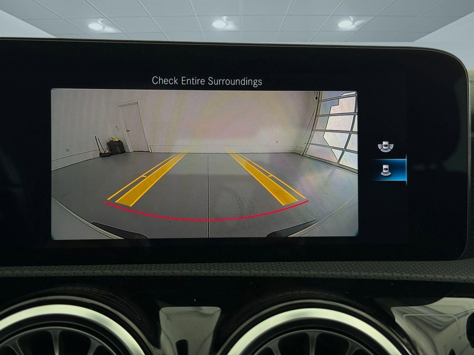 Used 2022 Mercedes-Benz CLA 250 image 30