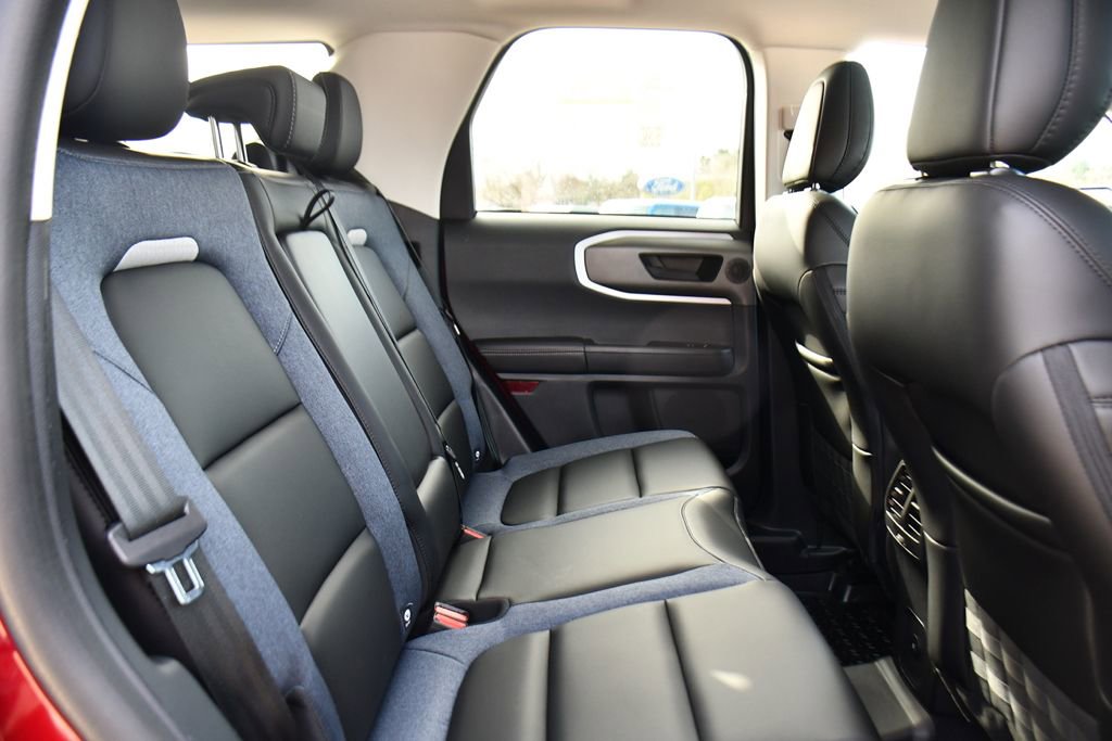 Used 2025 Ford Bronco Sport Outer Banks w/ Outer Banks Tech Package+ AWD/4WD image 18