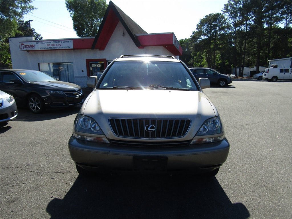 Used 2000 Lexus RX 300 4WD w/ Limited Pkg image 2