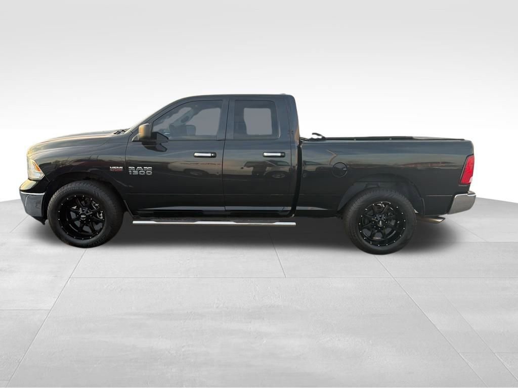 Used 2017 RAM 1500 Classic SLT image 2