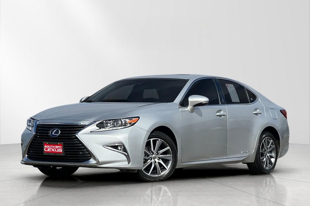 Used 2017 Lexus ES 300h