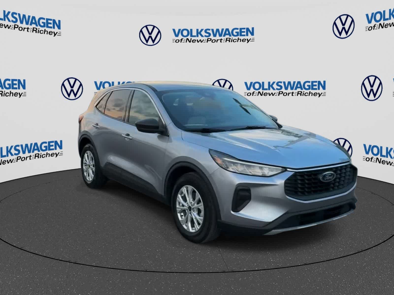 Used 2024 Ford Escape Active FWD image 2