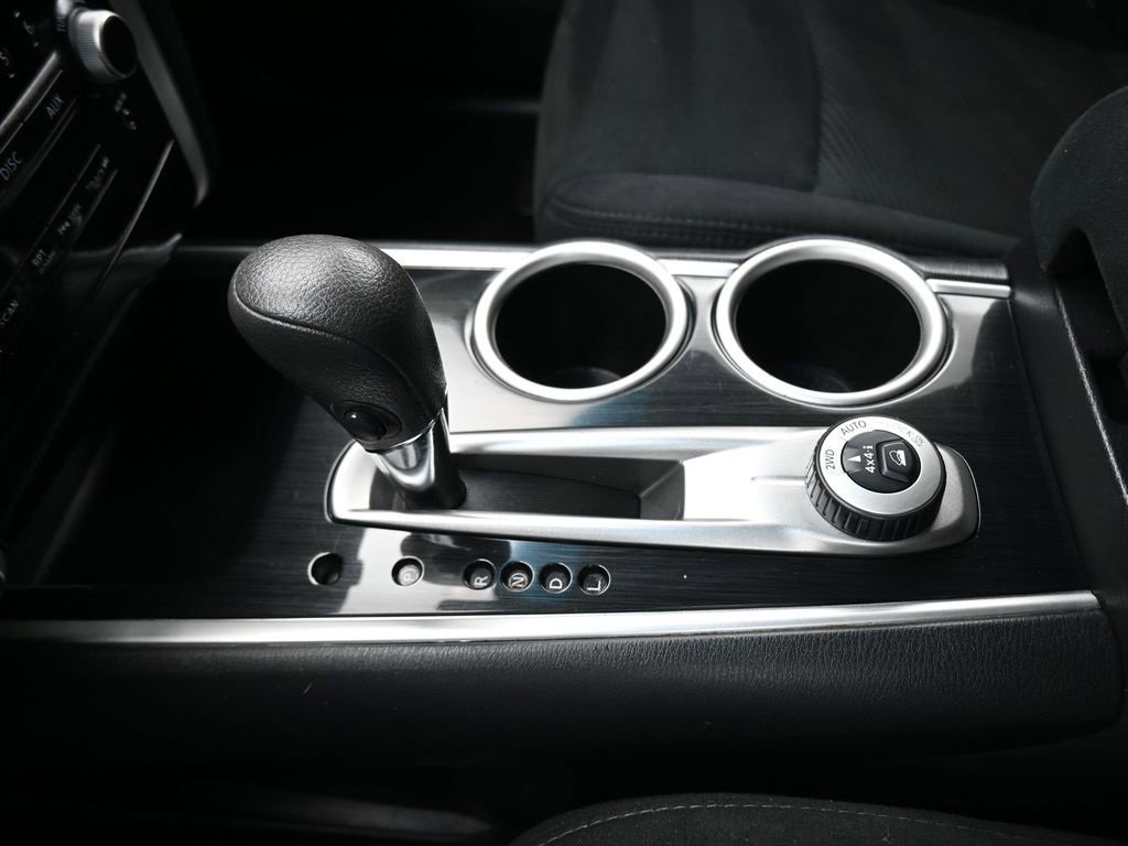 Used 2015 Nissan Pathfinder S image 21