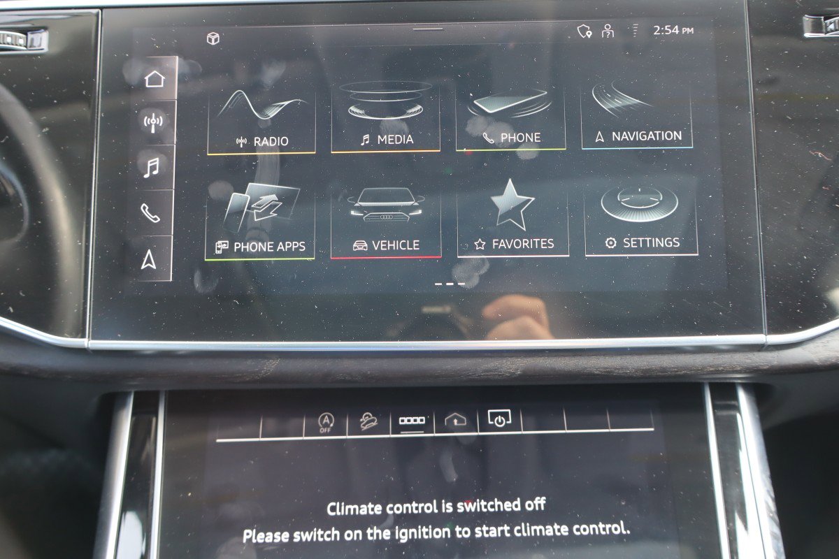 Used 2023 Audi Q8 Premium Plus w/ Premium Plus Package image 15