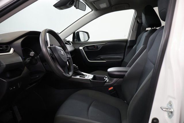 Used 2023 Toyota RAV4 LE AWD/4WD image 11