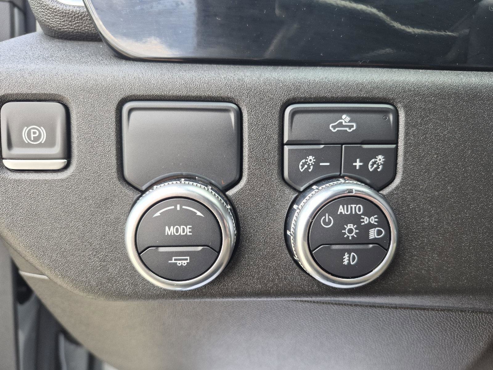 Used 2024 GMC Sierra 2500 SLE w/ SLE Value Package; image 8