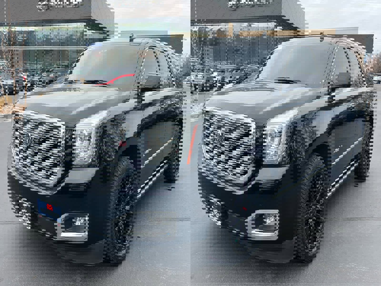 Used 2019 GMC Yukon Denali w/ Denali Ultimate Package image 2