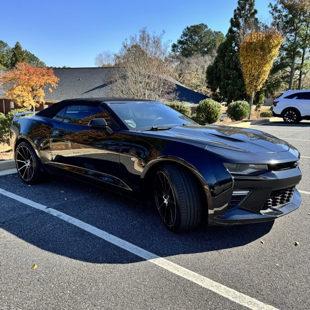 Used 2018 Chevrolet Camaro SS image 36
