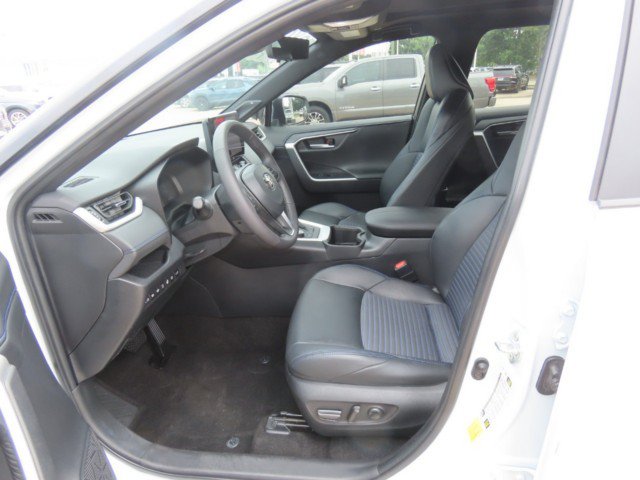 Used 2023 Toyota RAV4 XSE AWD/4WD image 24