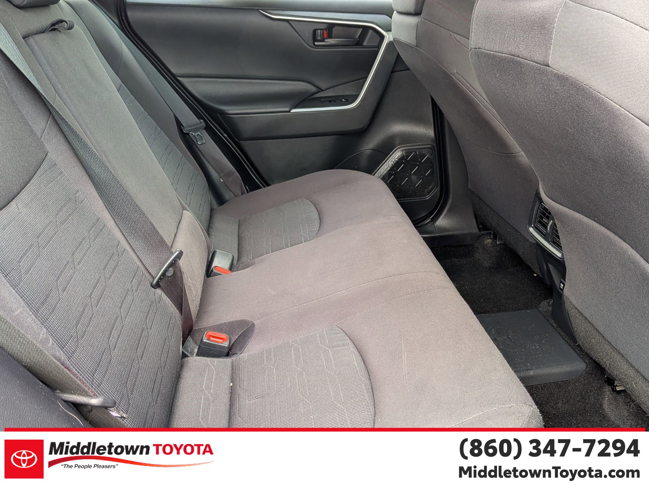 Used 2021 Toyota RAV4 SE w/ Weather & Moonroof Package AWD/4WD image 28