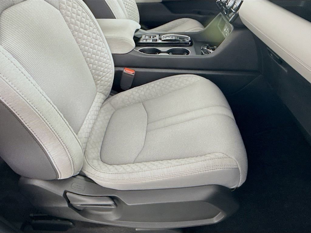 Certified 2023 Honda Pilot LX image 36