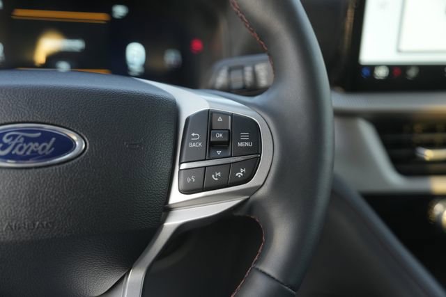Used 2025 Ford Explorer Active w/ Active Comfort Package image 25