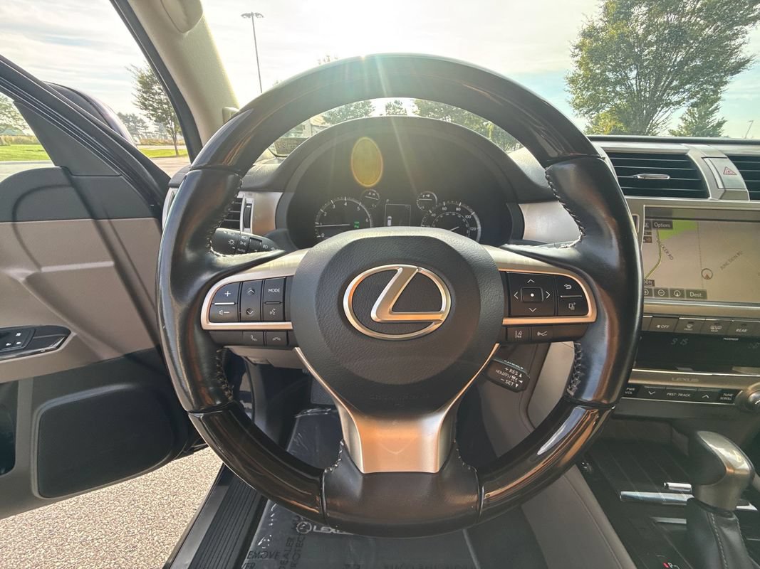Used 2021 Lexus GX 460 Premium w/ Premium Package AWD/4WD image 19