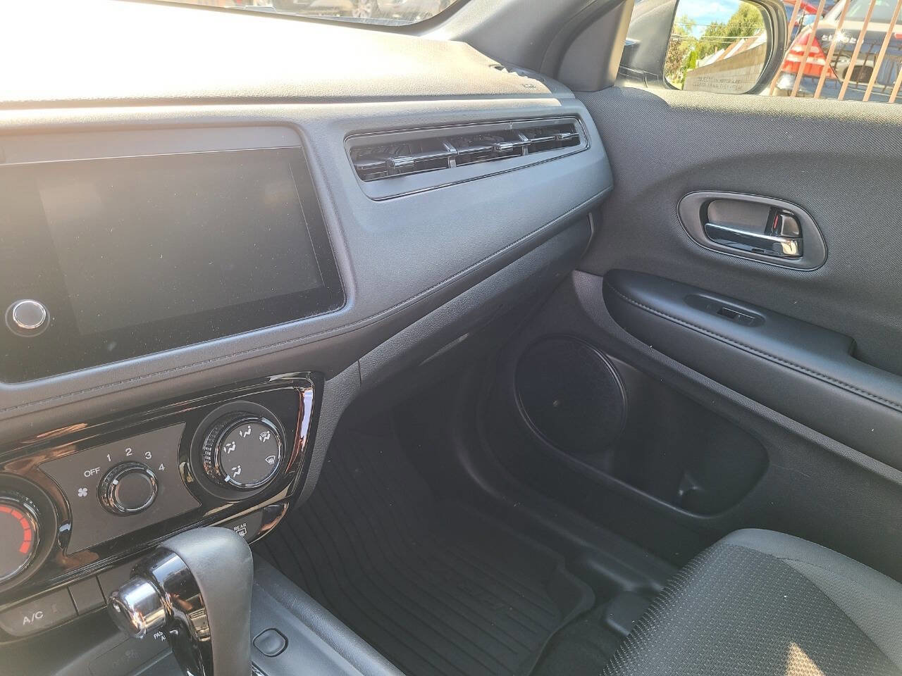 Used 2022 Honda HR-V Sport image 25