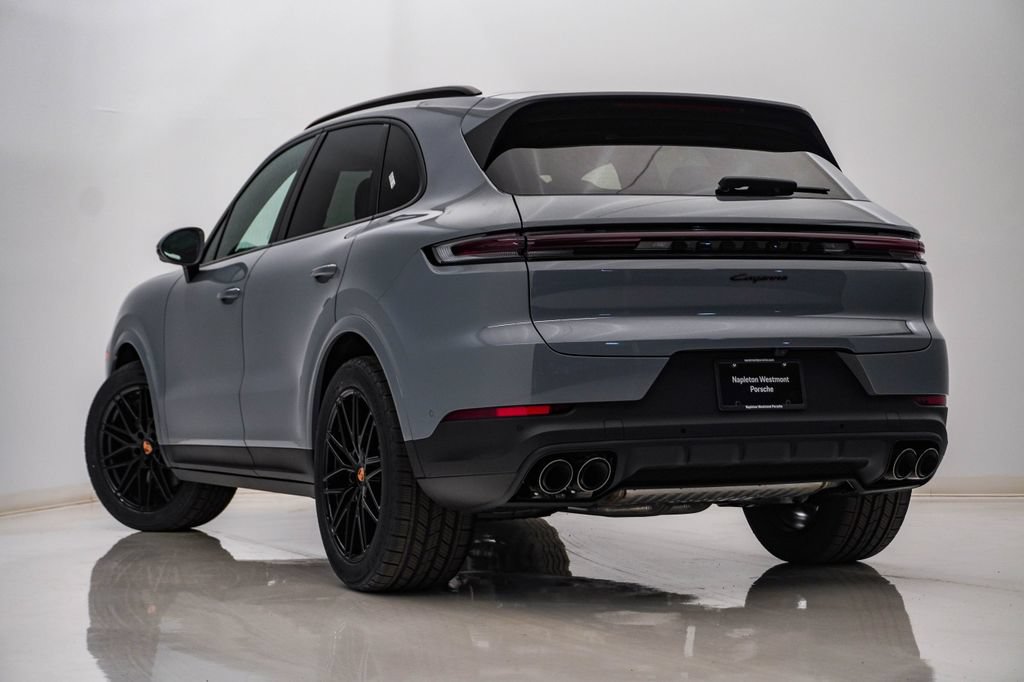 New 2026 Porsche Cayenne AWD/4WD image 3