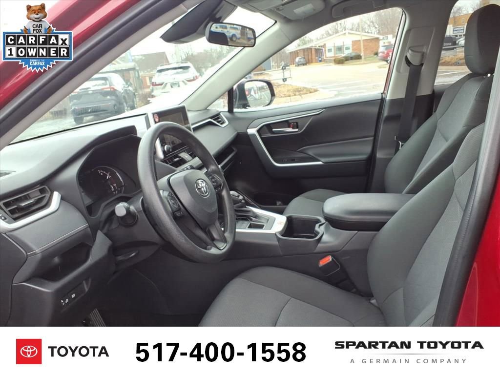 Used 2025 Toyota RAV4 XLE image 13