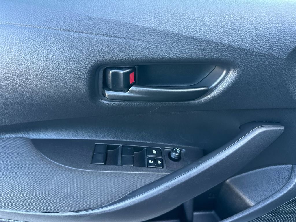 Used 2025 Toyota Corolla LE image 10