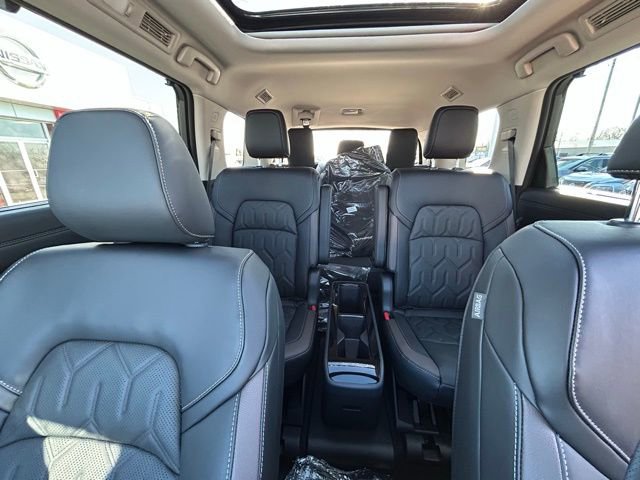 New 2026 Nissan Pathfinder Platinum image 38