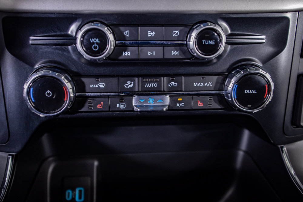 Used 2023 Ford F150 Lightning XLT AWD/4WD image 31