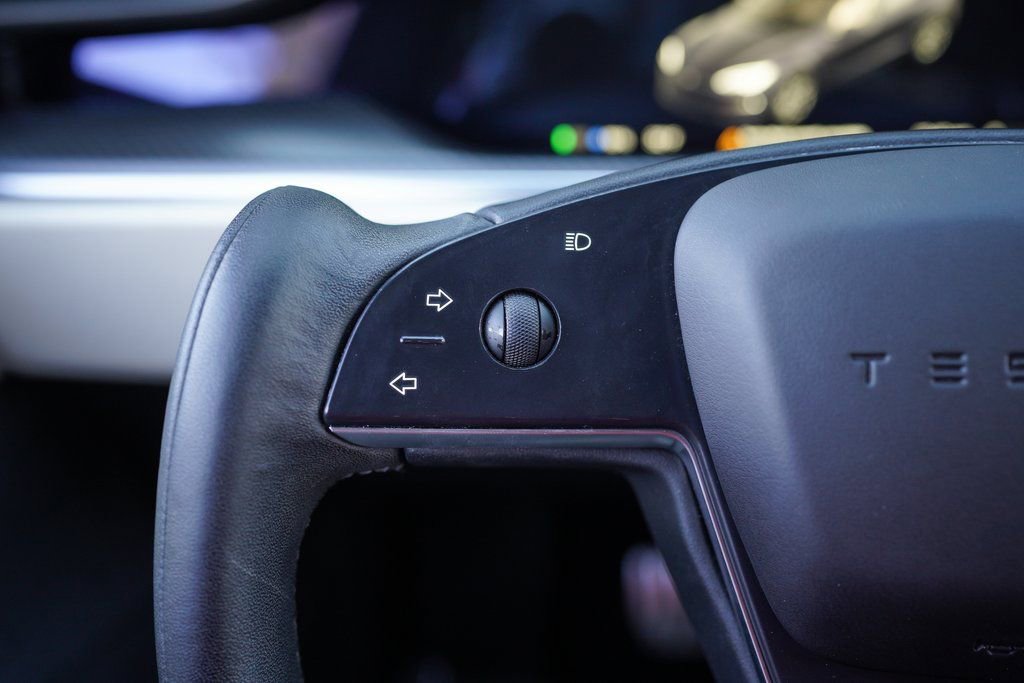 Used 2021 Tesla Model S Plaid image 28