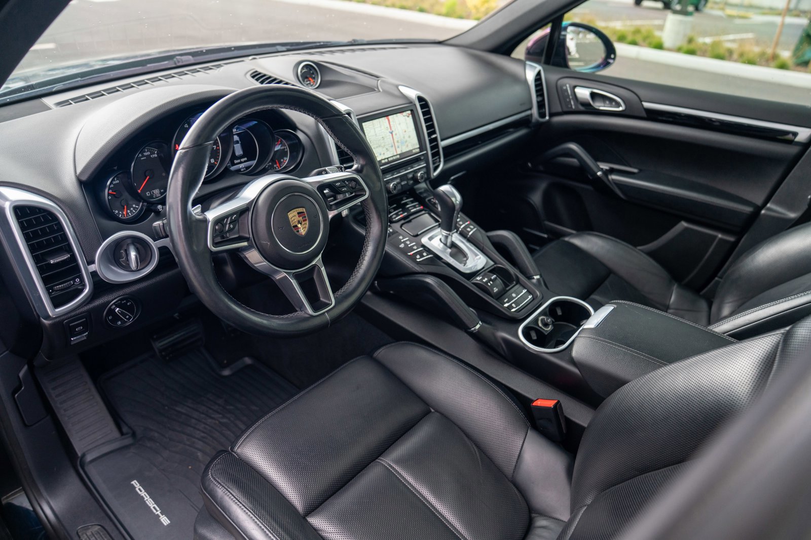Used 2016 Porsche Cayenne image 4