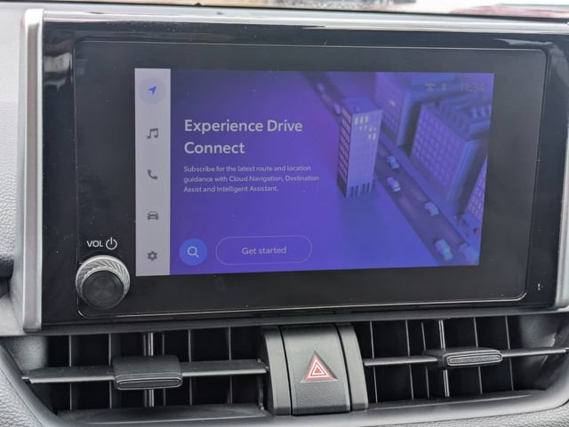Used 2025 Toyota RAV4 XLE AWD/4WD image 22