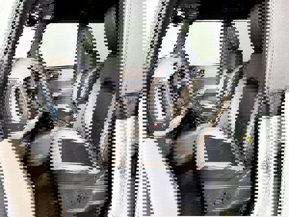 Used 2021 Ford Bronco Wildtrak image 41