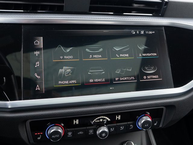 Used 2020 Audi Q3 2.0T Prestige w/ Prestige Package image 25