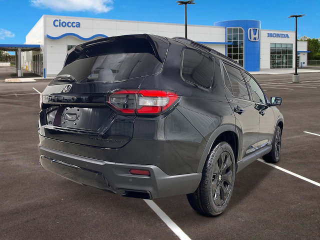 New 2026 Honda Pilot Black Edition image 5