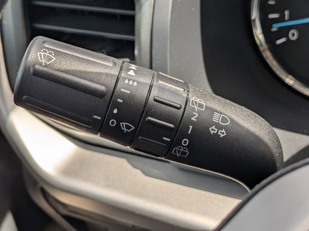 Used 2024 Ford Expedition XLT image 29