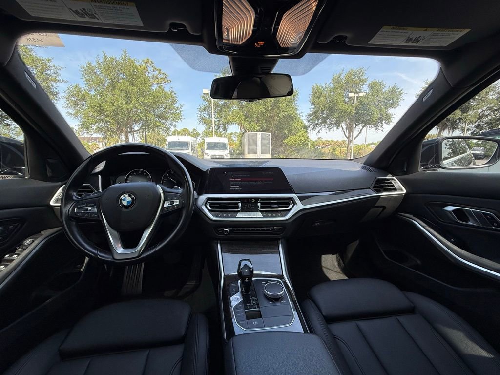 Used 2020 BMW 330i Sedan w/ Driving Assistance Package RWD image 16