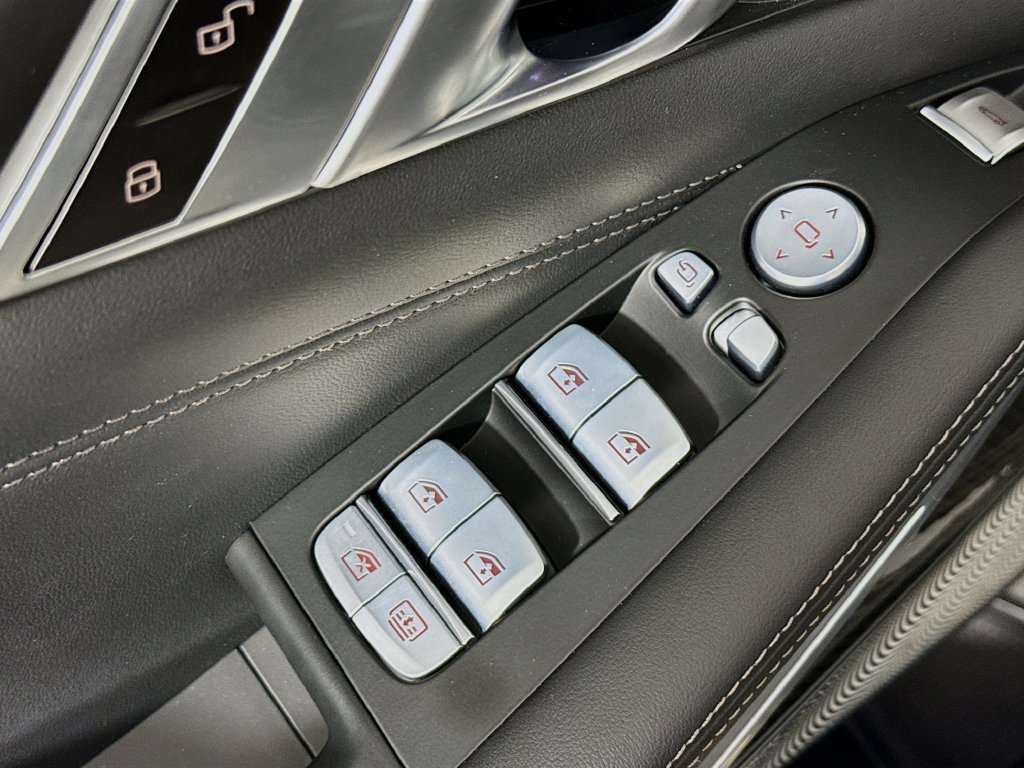 Used 2024 BMW ALPINA XB7 AWD/4WD image 18