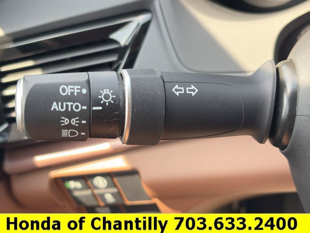 Used 2025 Acura RDX SH-AWD w/ Technology Package image 10