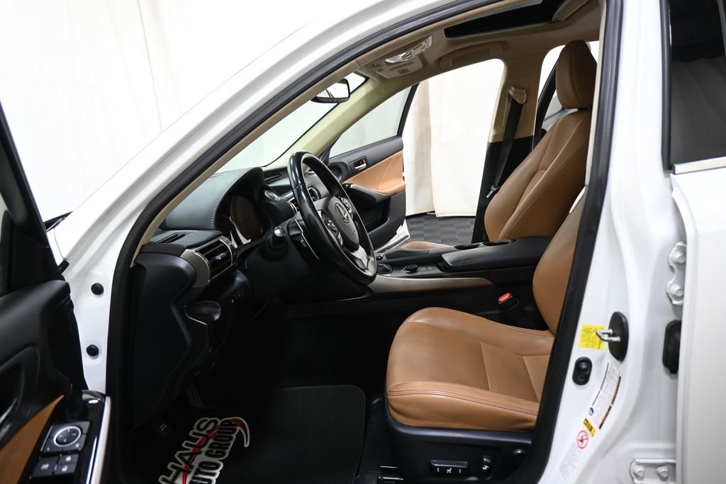 Used 2015 Lexus IS 250 250 w/ Navigation System Package image 7