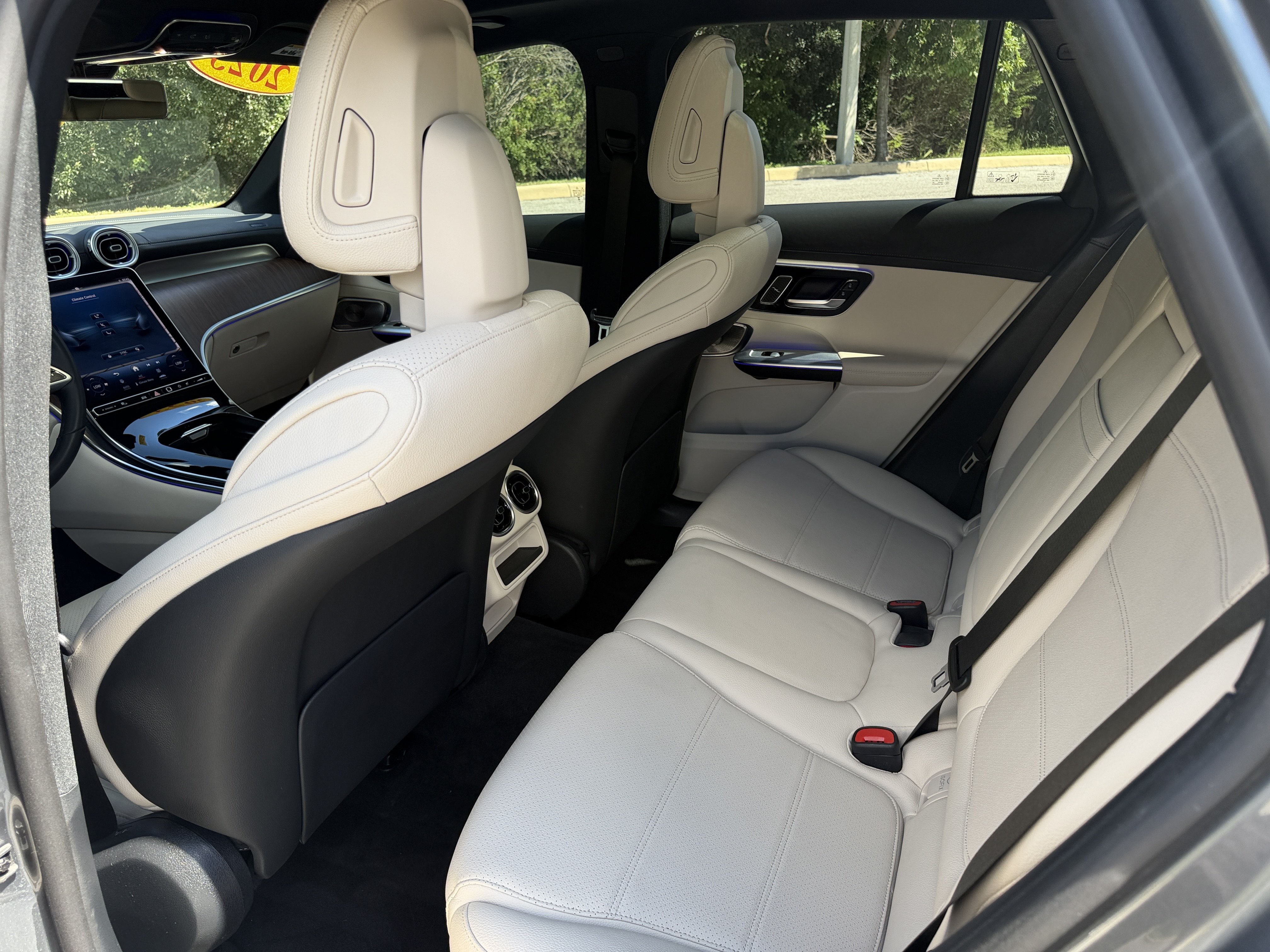 Used 2023 Mercedes-Benz GLC 300 4MATIC image 18