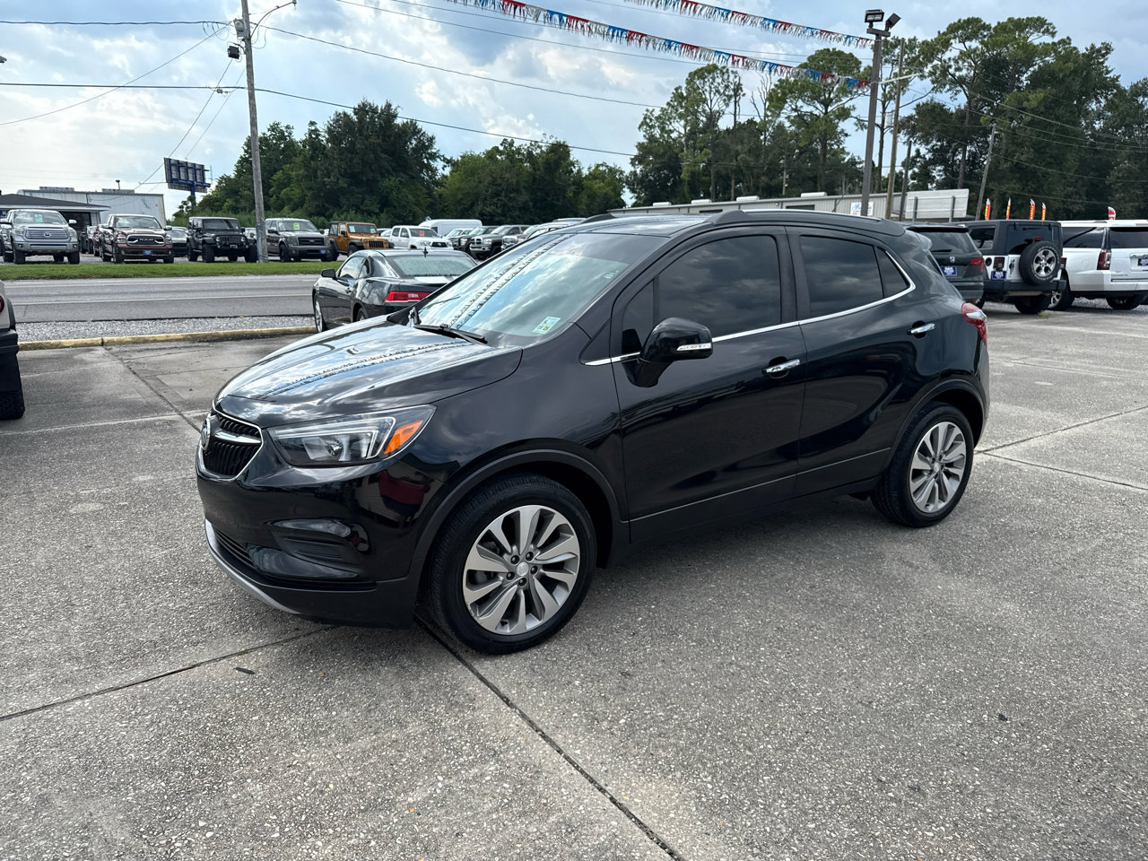 Used 2019 Buick Encore Preferred image 2