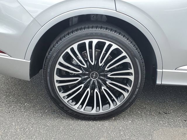 Used 2023 Lincoln Aviator Black Label w/ Dynamic Handling Package image 5